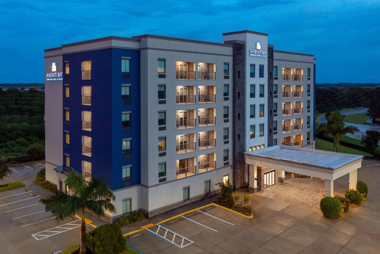 Ameniti Bay - Best Western Signature Collection Fruitville Екстериор снимка